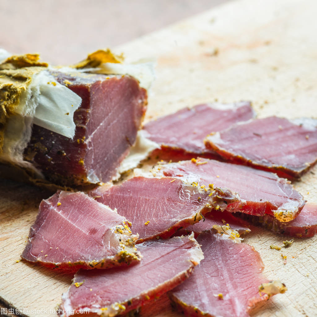 熏野豬肉與家禽 美味、文化與健康的選擇